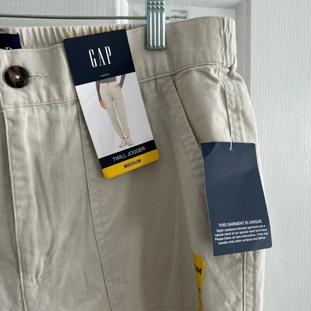 NWT GAP Twill Jogger Size Medium - Picture 3 of 7